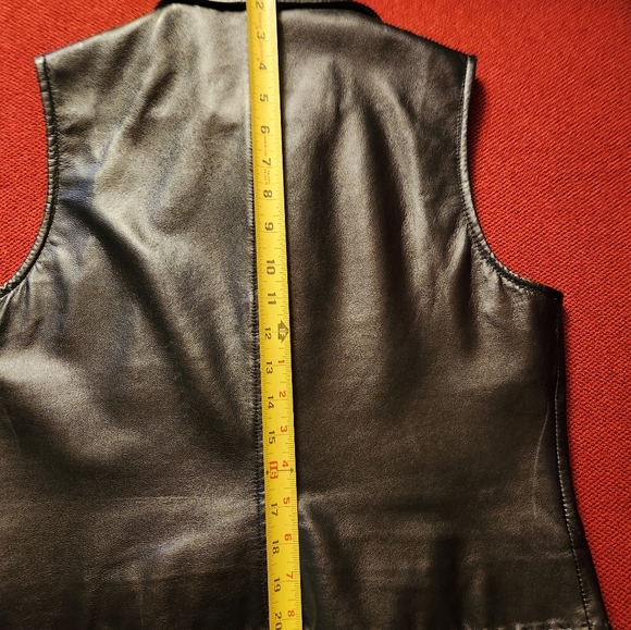 Black Leather Vest - Picture 5 of 8